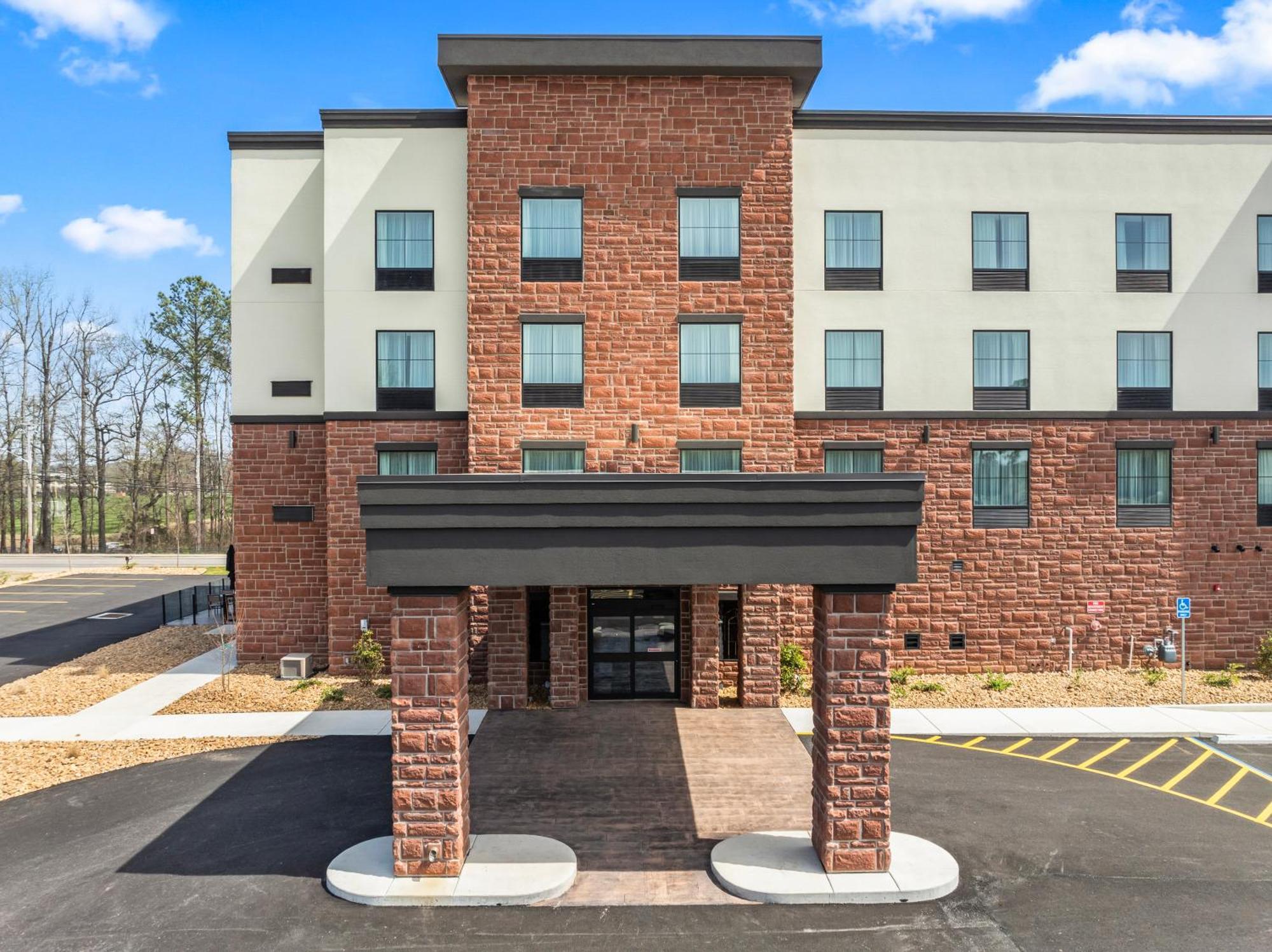 Cobblestone Hotel & Suites - Cullman Exterior foto